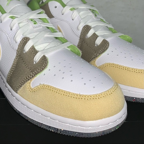 Air Jordan 1 Low SE Pastel Grind Vivid Green GS 7Y/ 8.5W - Picture 2 of 5